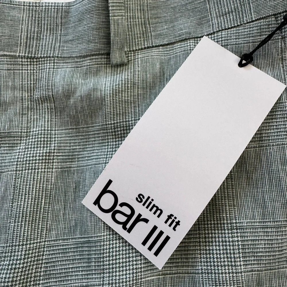 Bar III sophisticated green